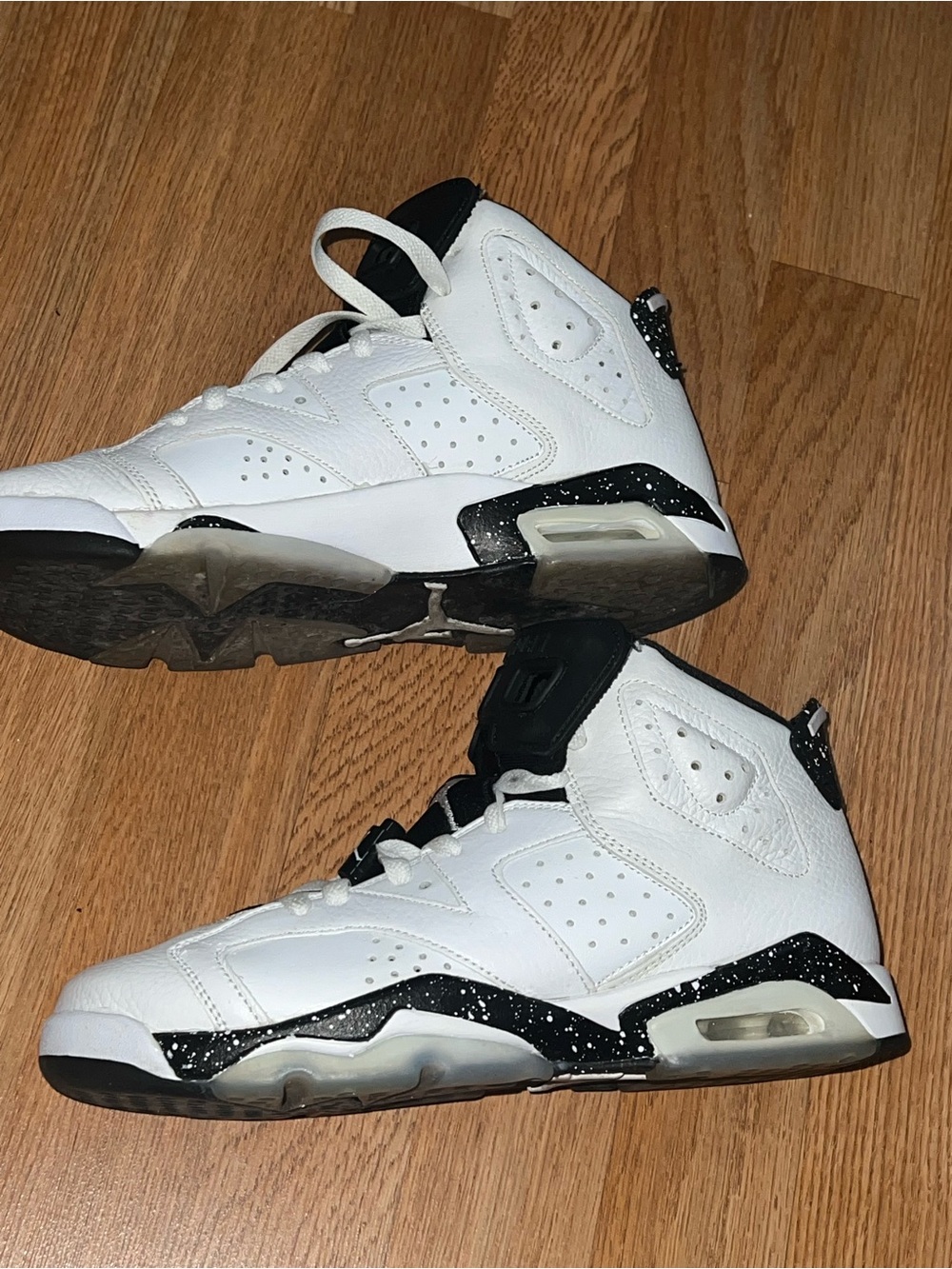 Jordan Reverse Oreo 6’s (GS) - Picture 3 of 8